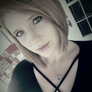 Meet your Posher, Melanie